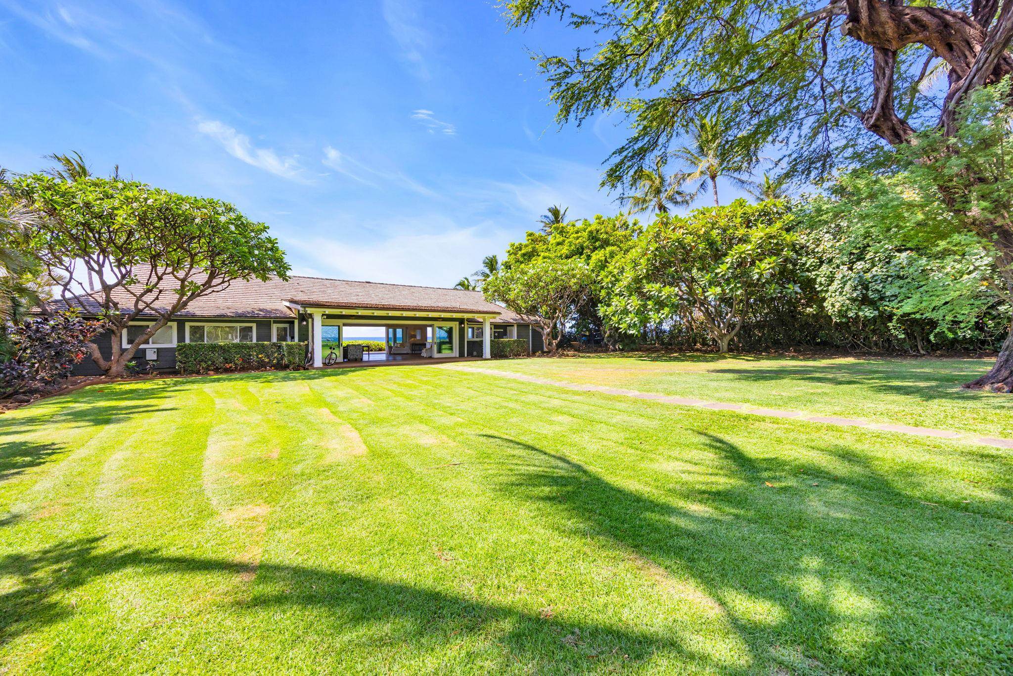 210 S Hauoli St Property Photo 39
