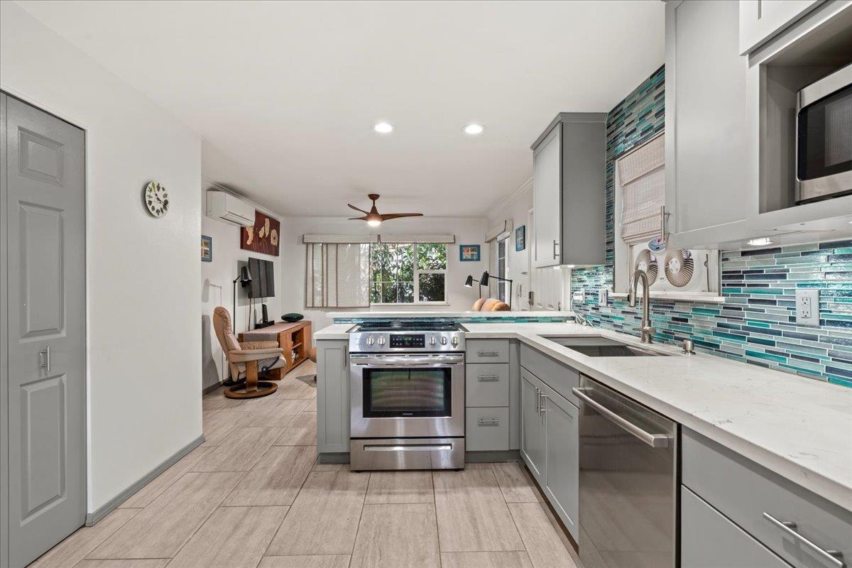 60 Halili Ln Property Photo 2