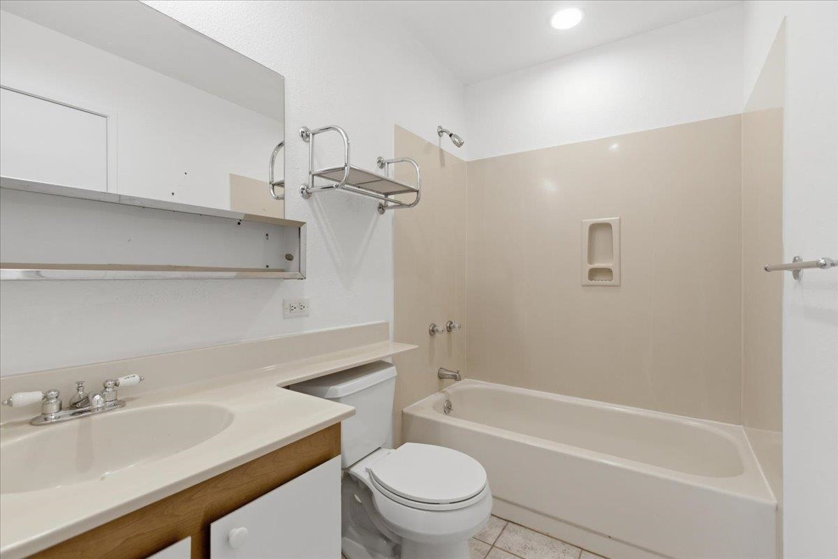 15 Kulanihakoi St Property Photo 25