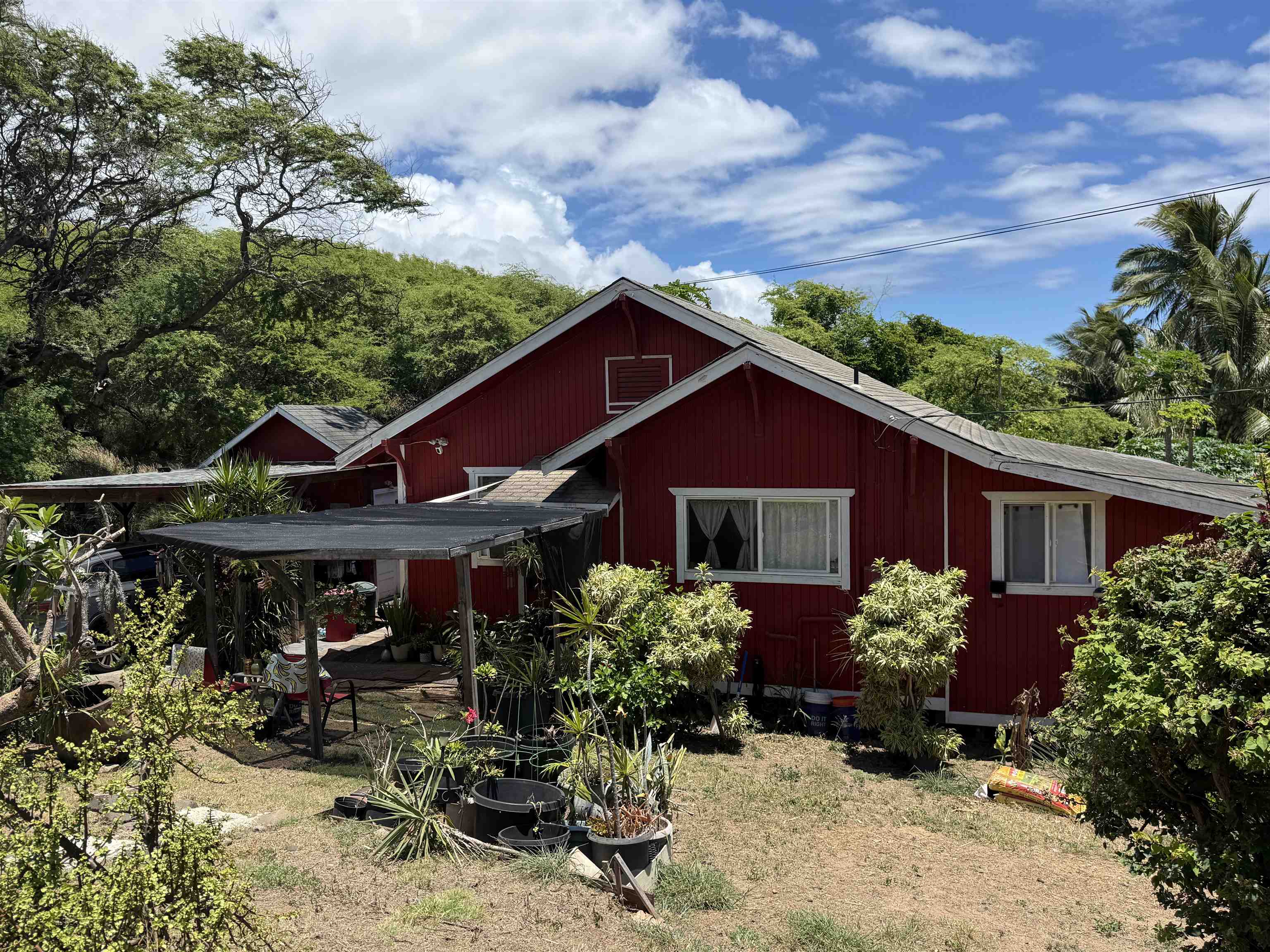 648 Kaae Rd Property Photo 1