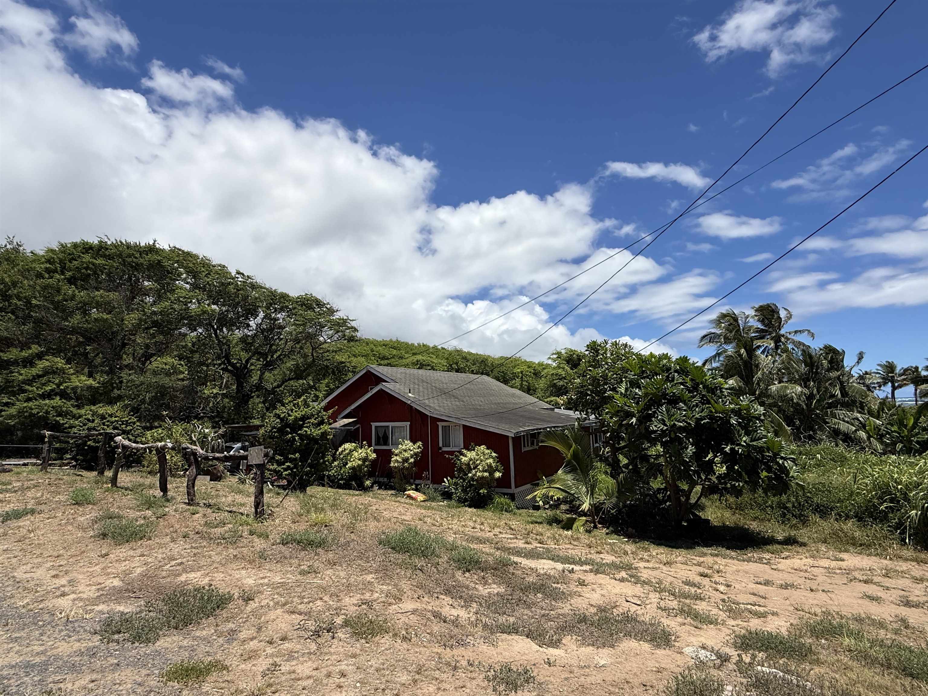 648 Kaae Rd Property Photo 5