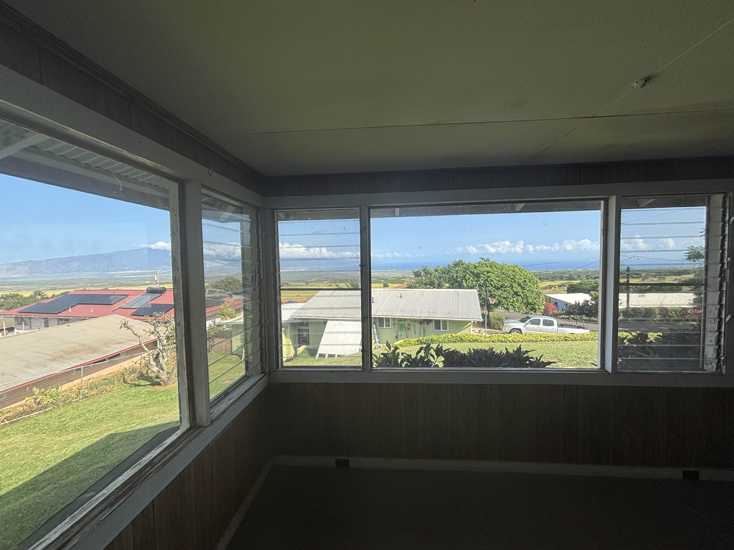 2840 Koea Pl Property Photo 5