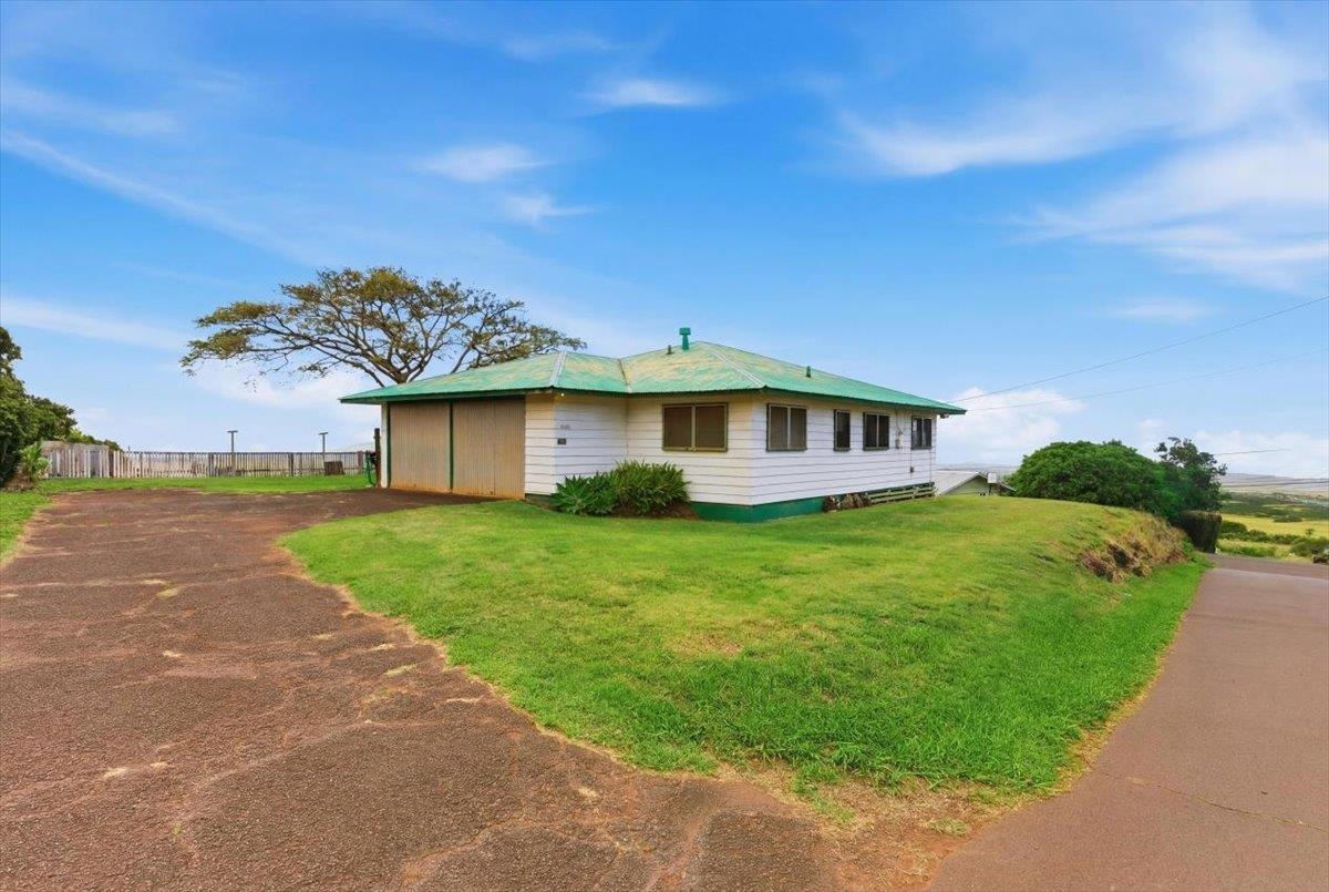 2840 Koea Pl Property Photo 36