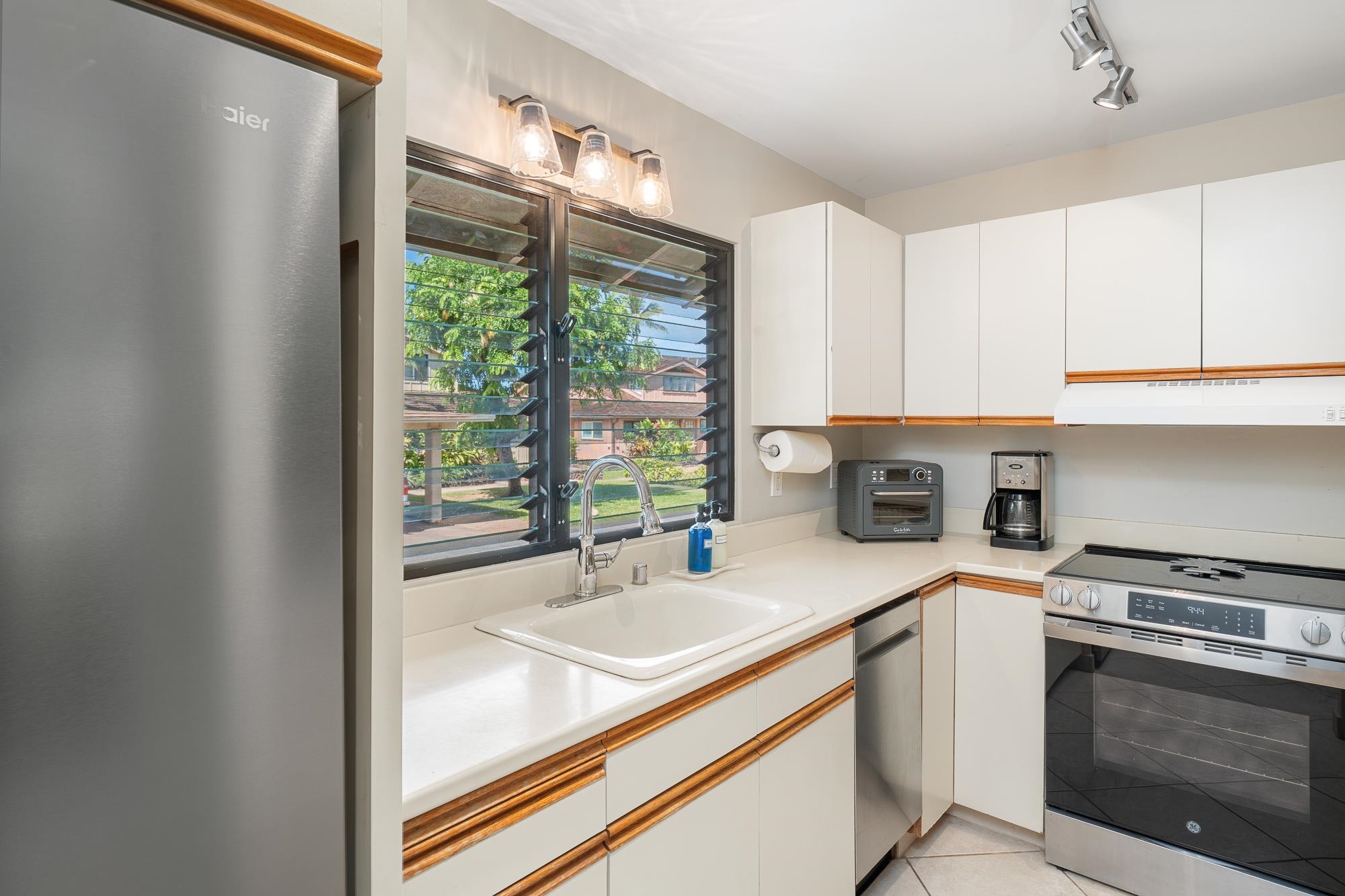 24 Puamelia Pl Property Photo 8
