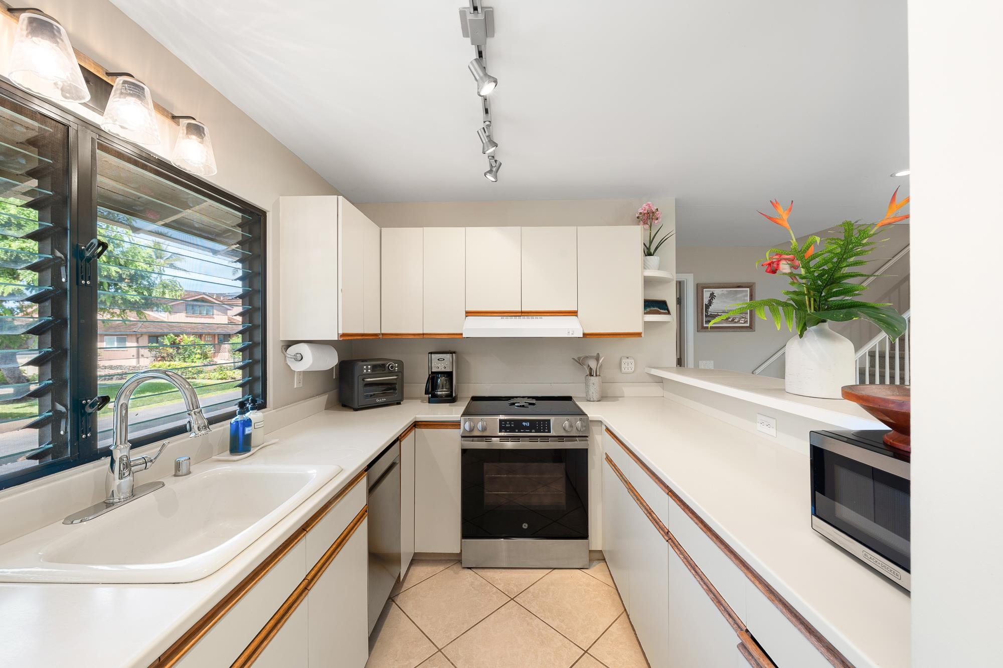 24 Puamelia Pl Property Photo 14