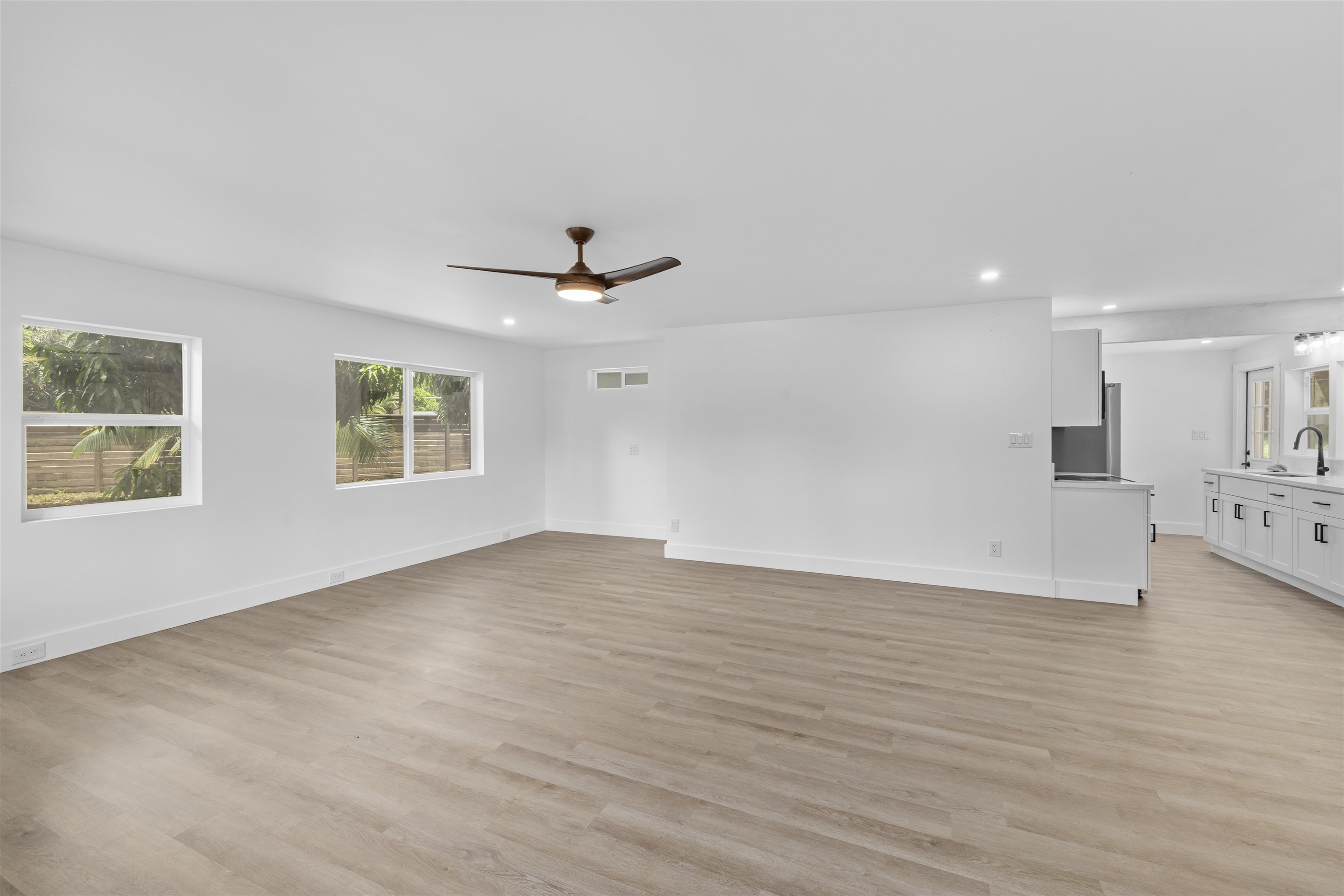 2055 Kanoe St Property Photo 8