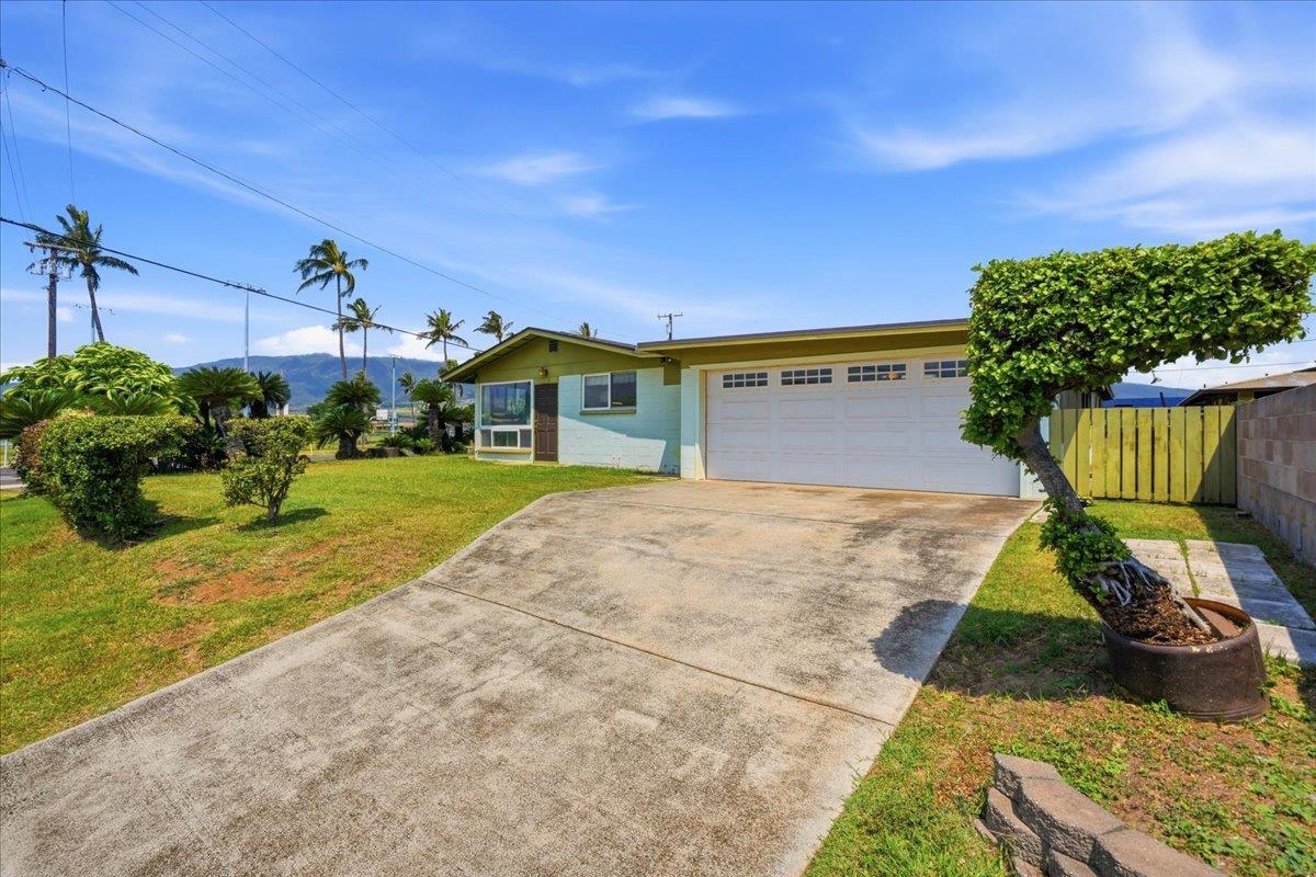 320 W Lanai St Property Photo 2