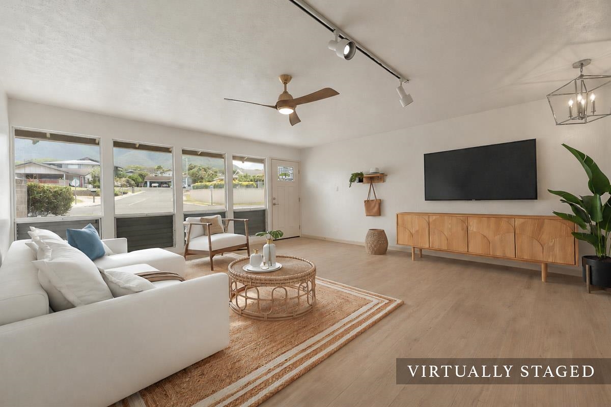 2048 Kolo Pl Property Photo 4