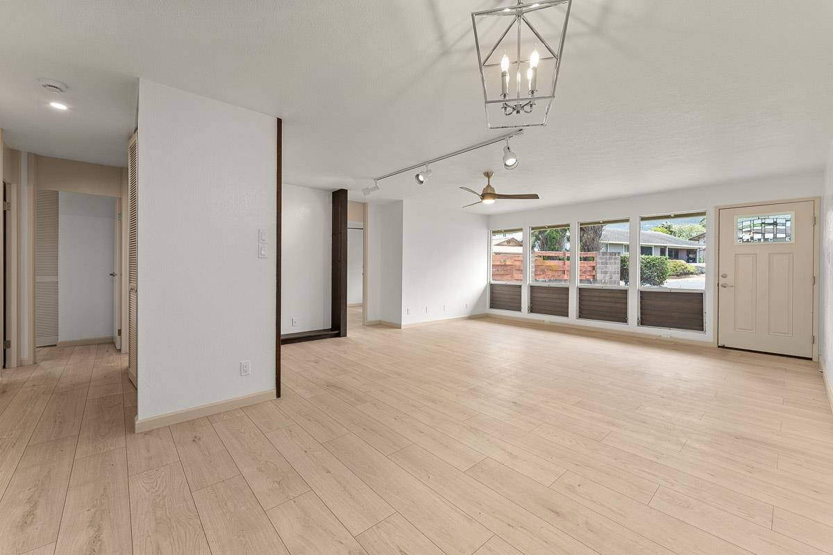 2048 Kolo Pl Property Photo 6