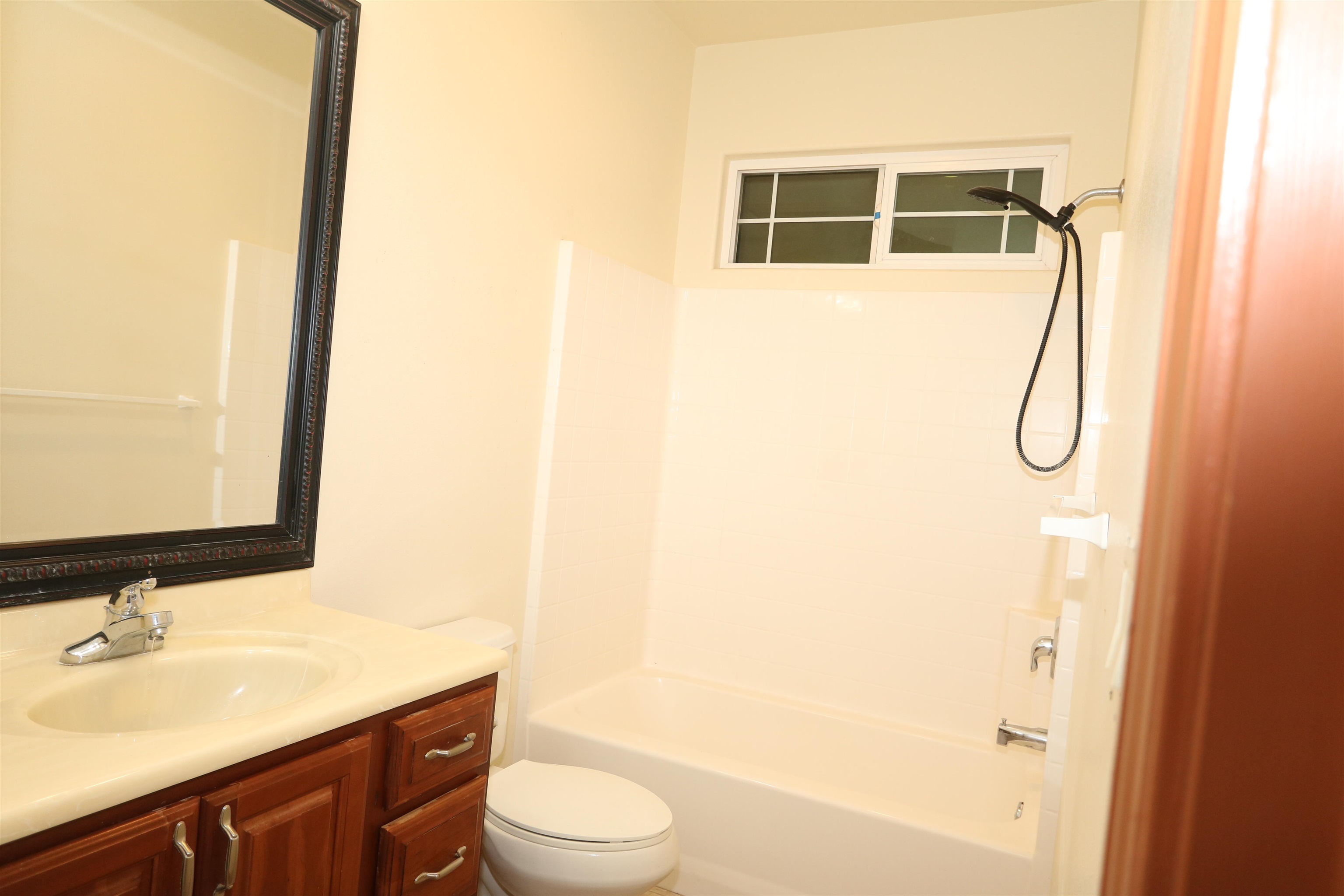 80 Nano St Property Photo 27