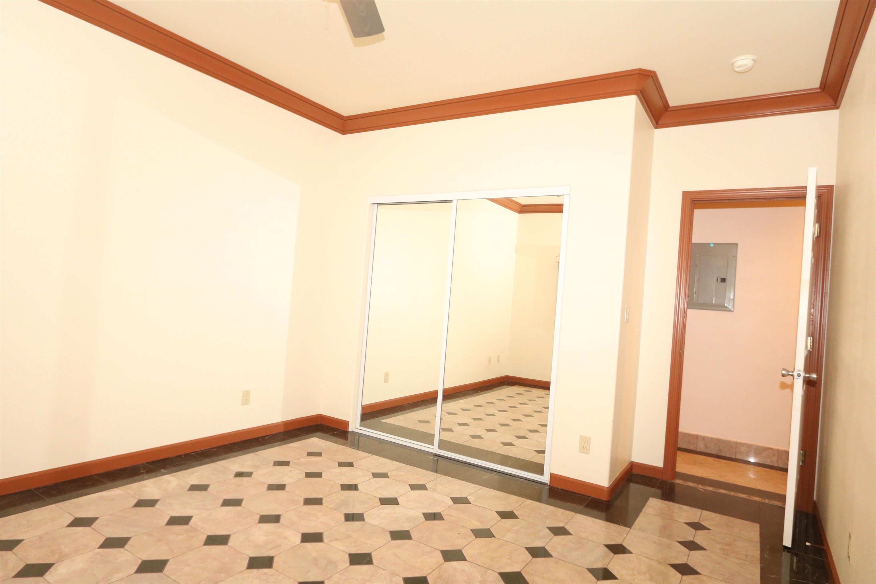 80 Nano St Property Photo 28