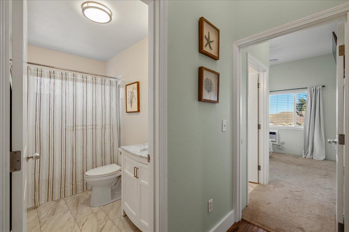 27 Jillian Ln Property Photo 5