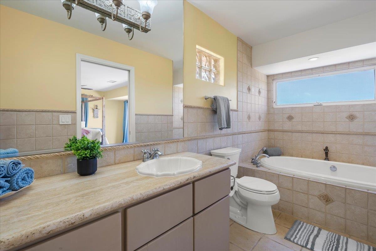 250 Hoohale Pl Property Photo 26
