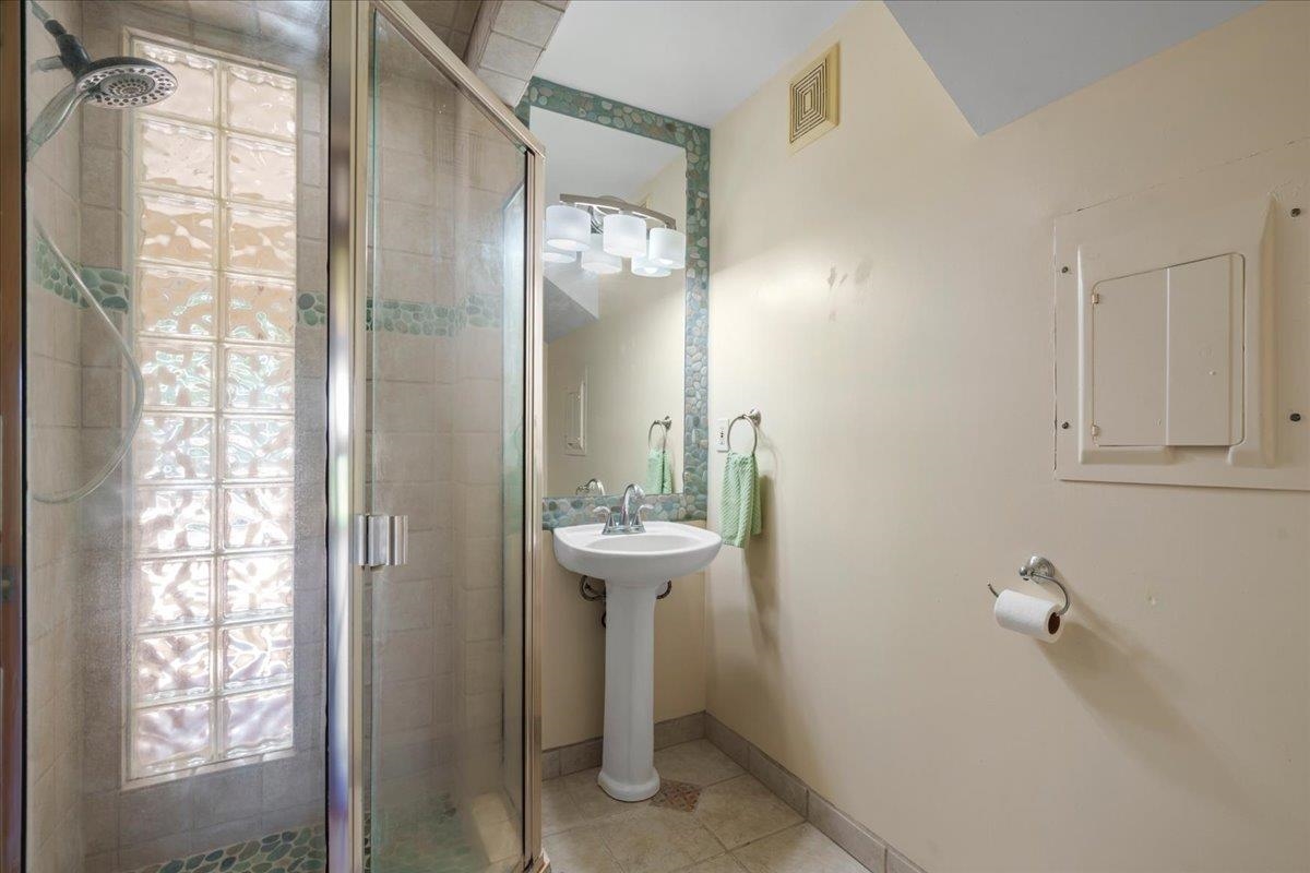 250 Hoohale Pl Property Photo 36
