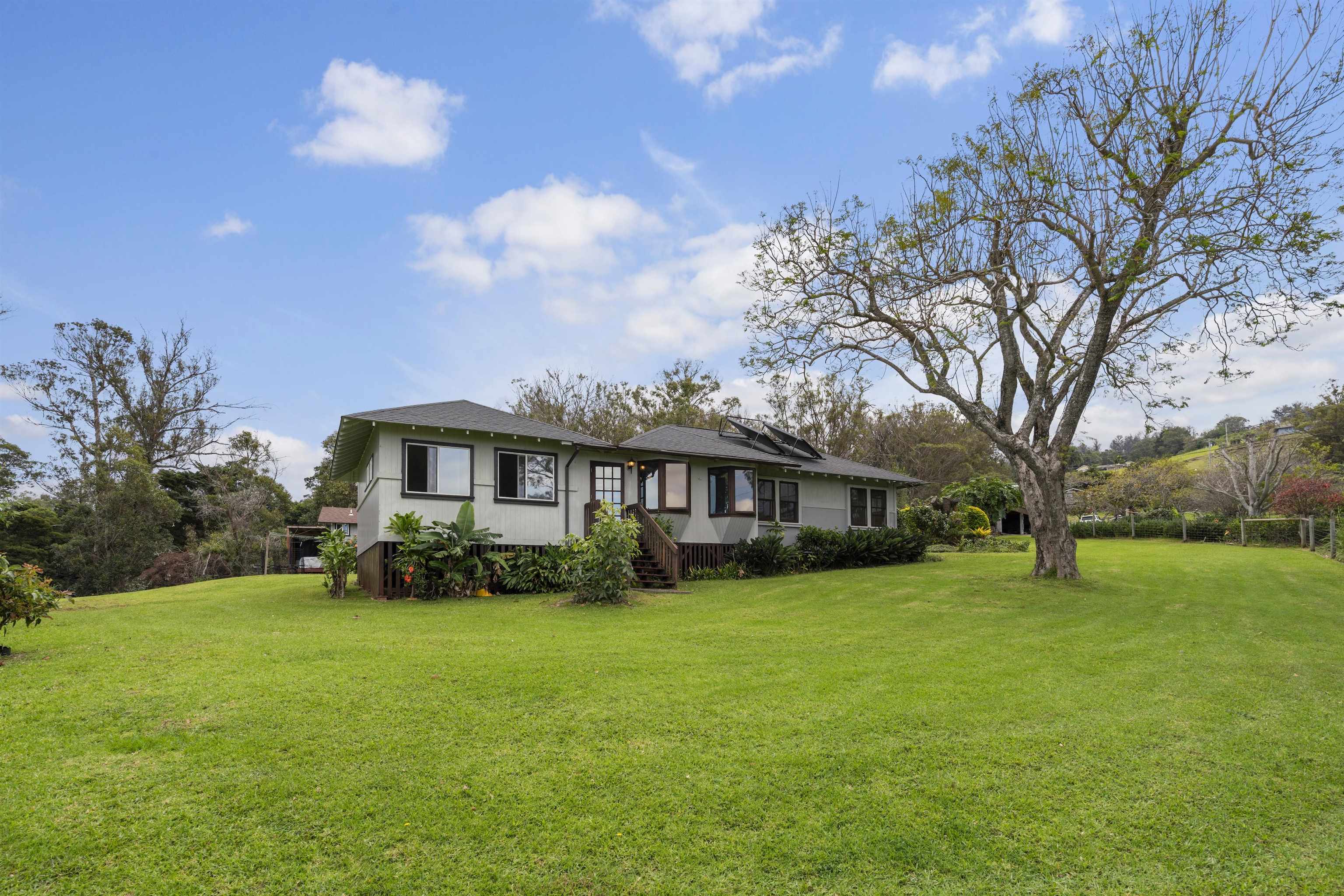 1423 Olinda Rd Property Photo 1
