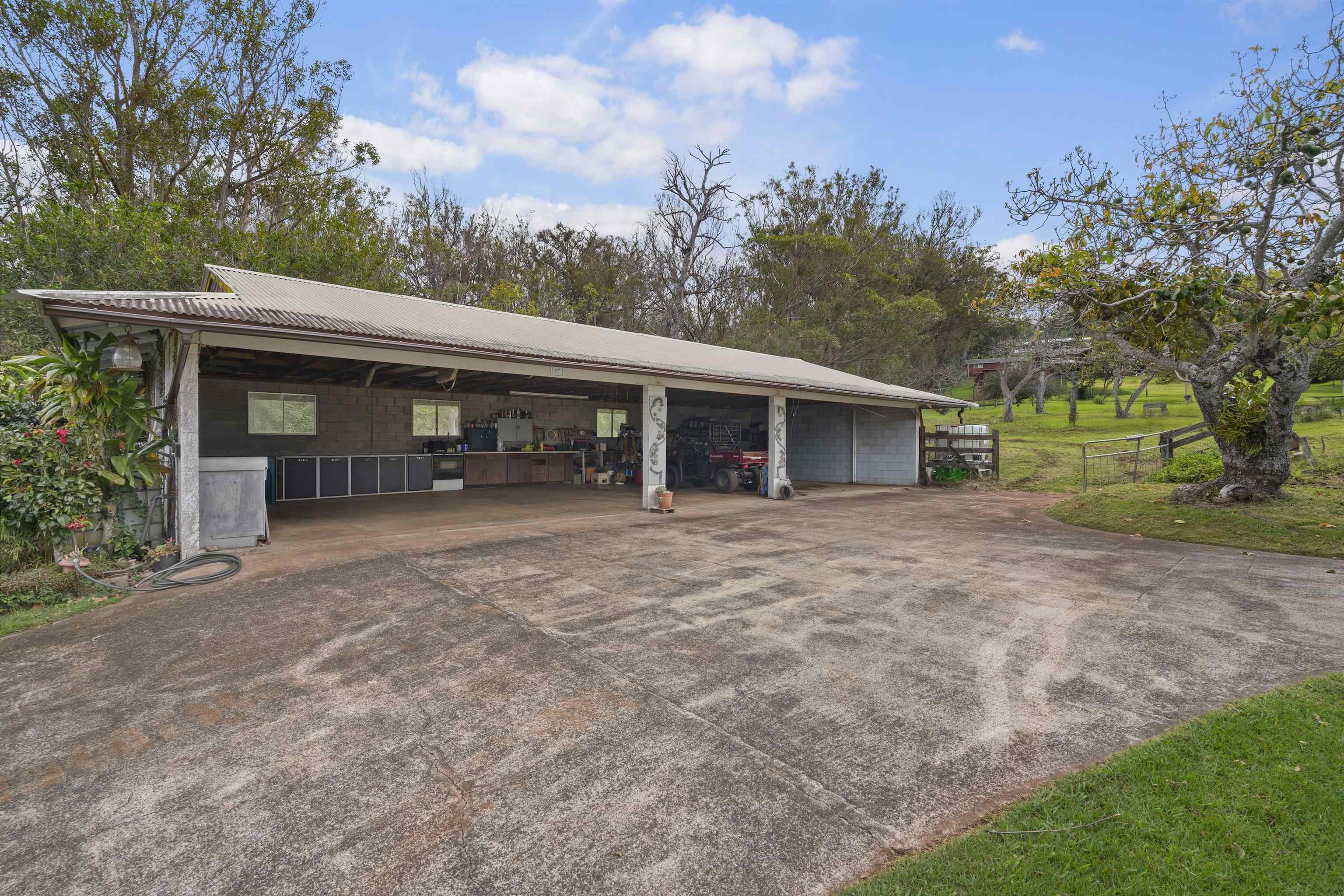 1423 Olinda Rd Property Photo 34