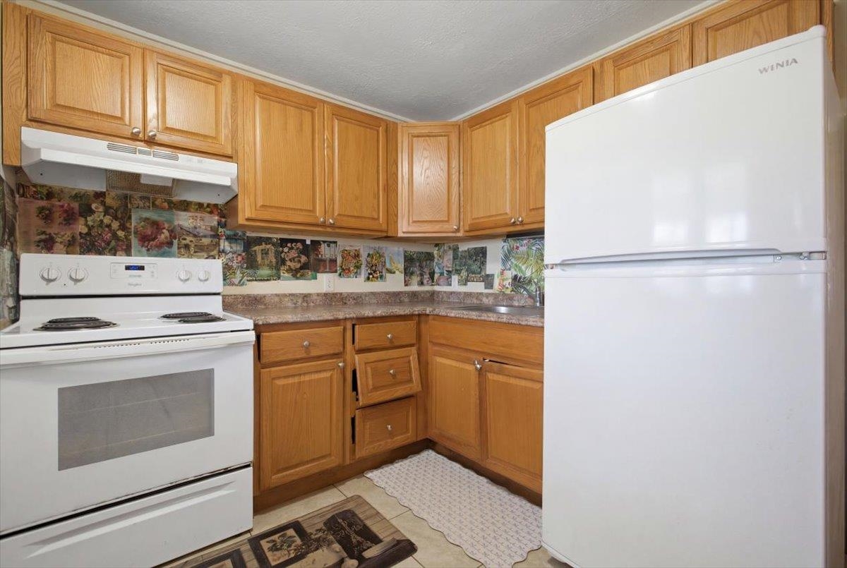 349 N Market St Property Photo 1