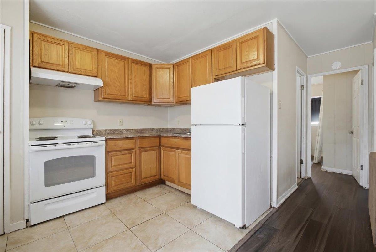 349 N Market St Property Photo 1