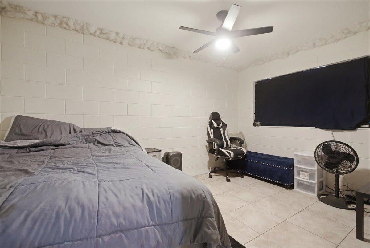 349 N Market St Property Photo 3