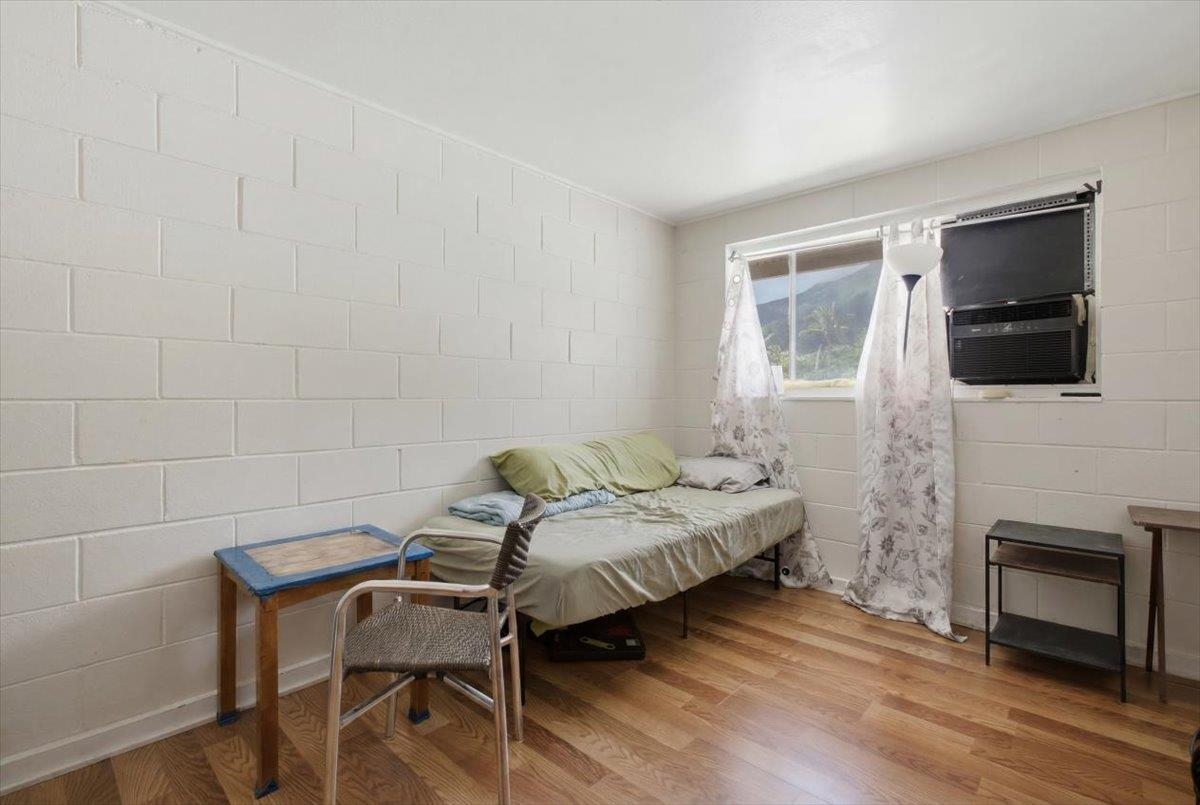 349 N Market St Property Photo 4