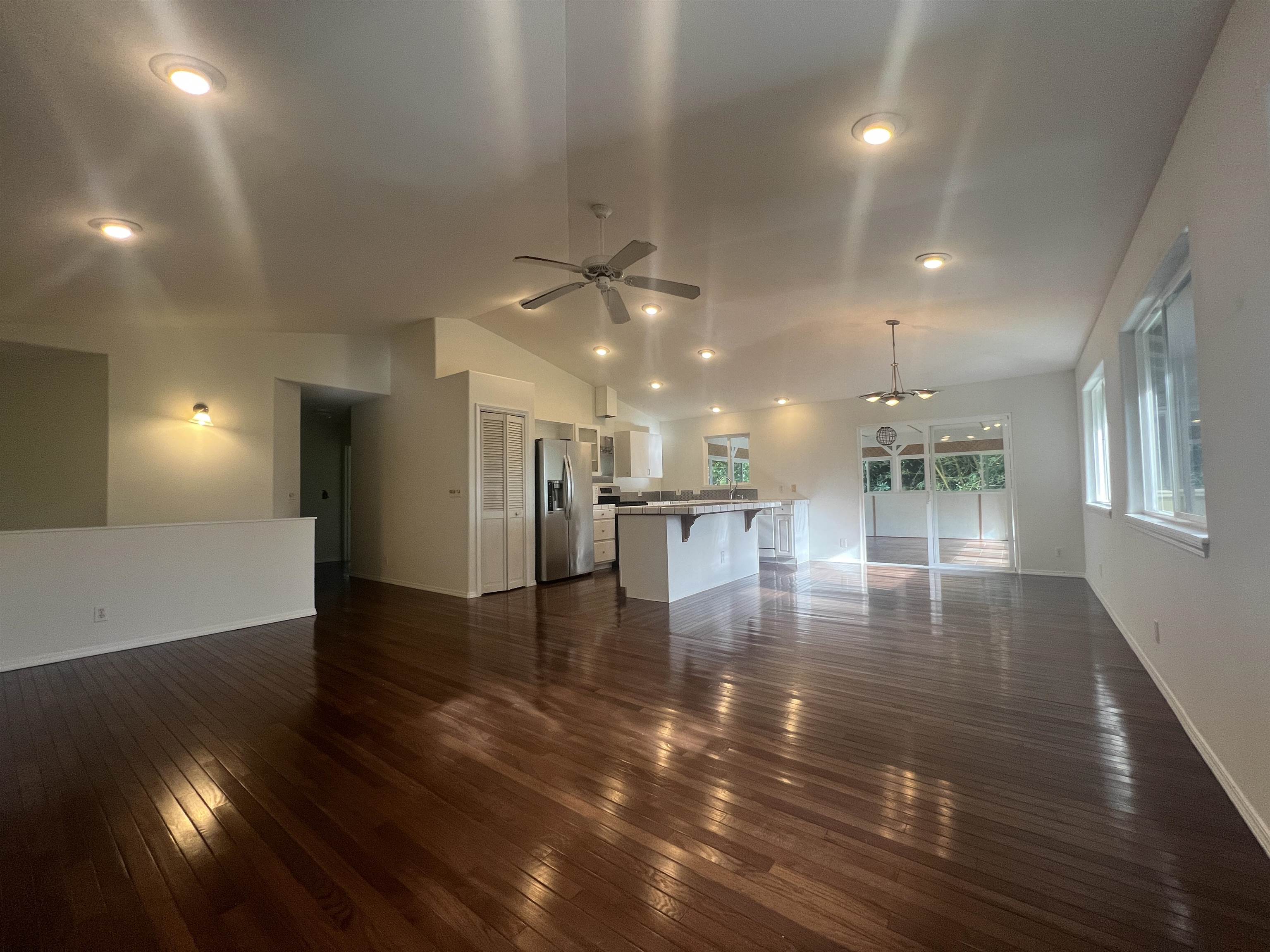 590 Kaiapa Pl Property Photo 3