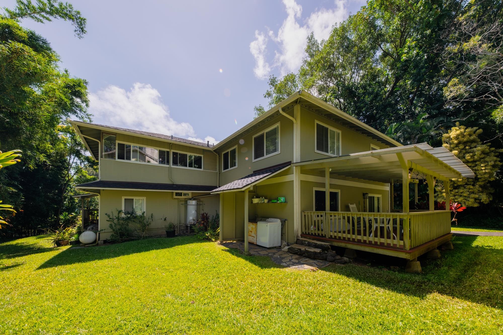 590 Kaiapa Pl Property Photo 4