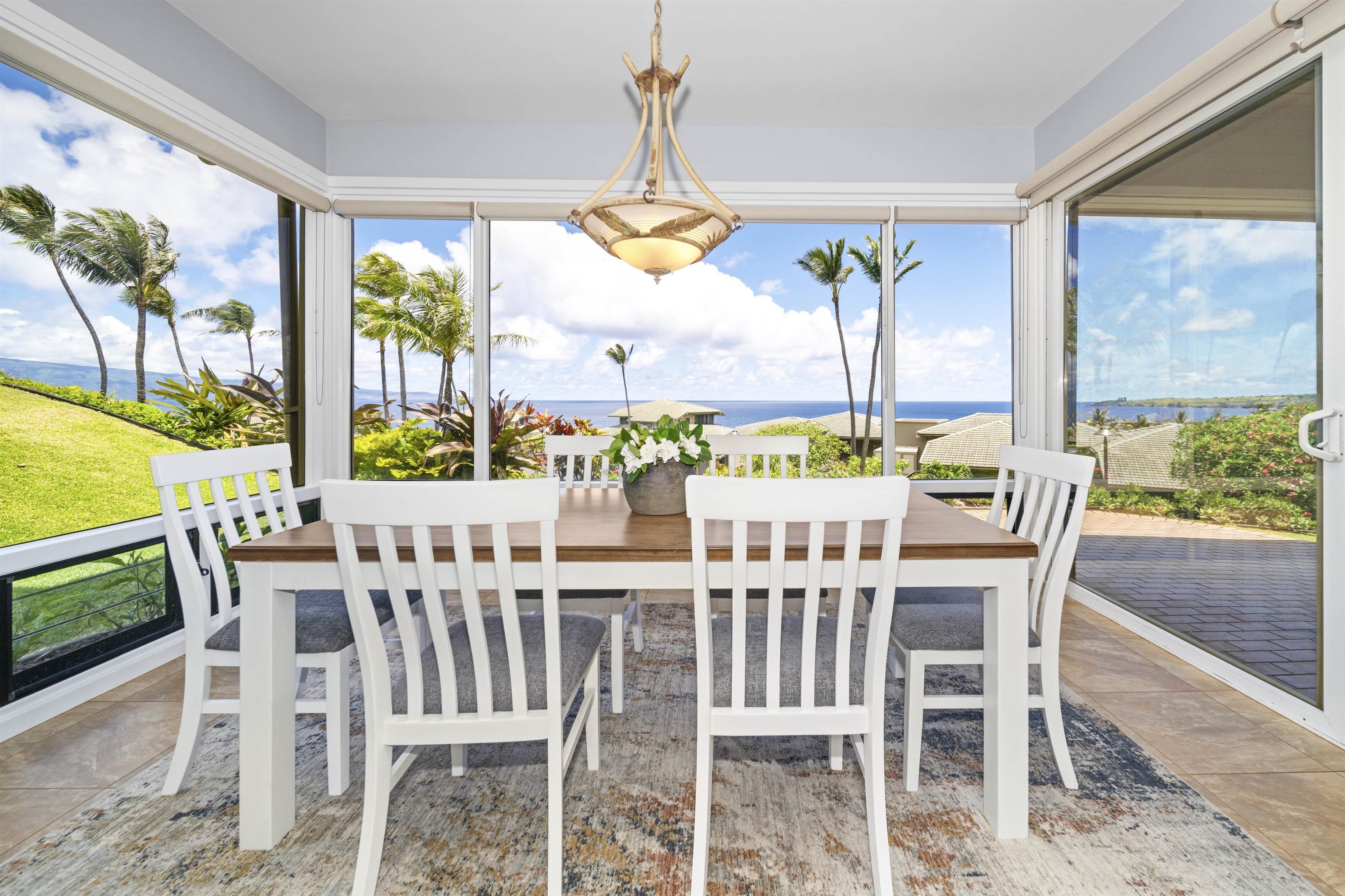 500 Bay Dr Property Photo 3