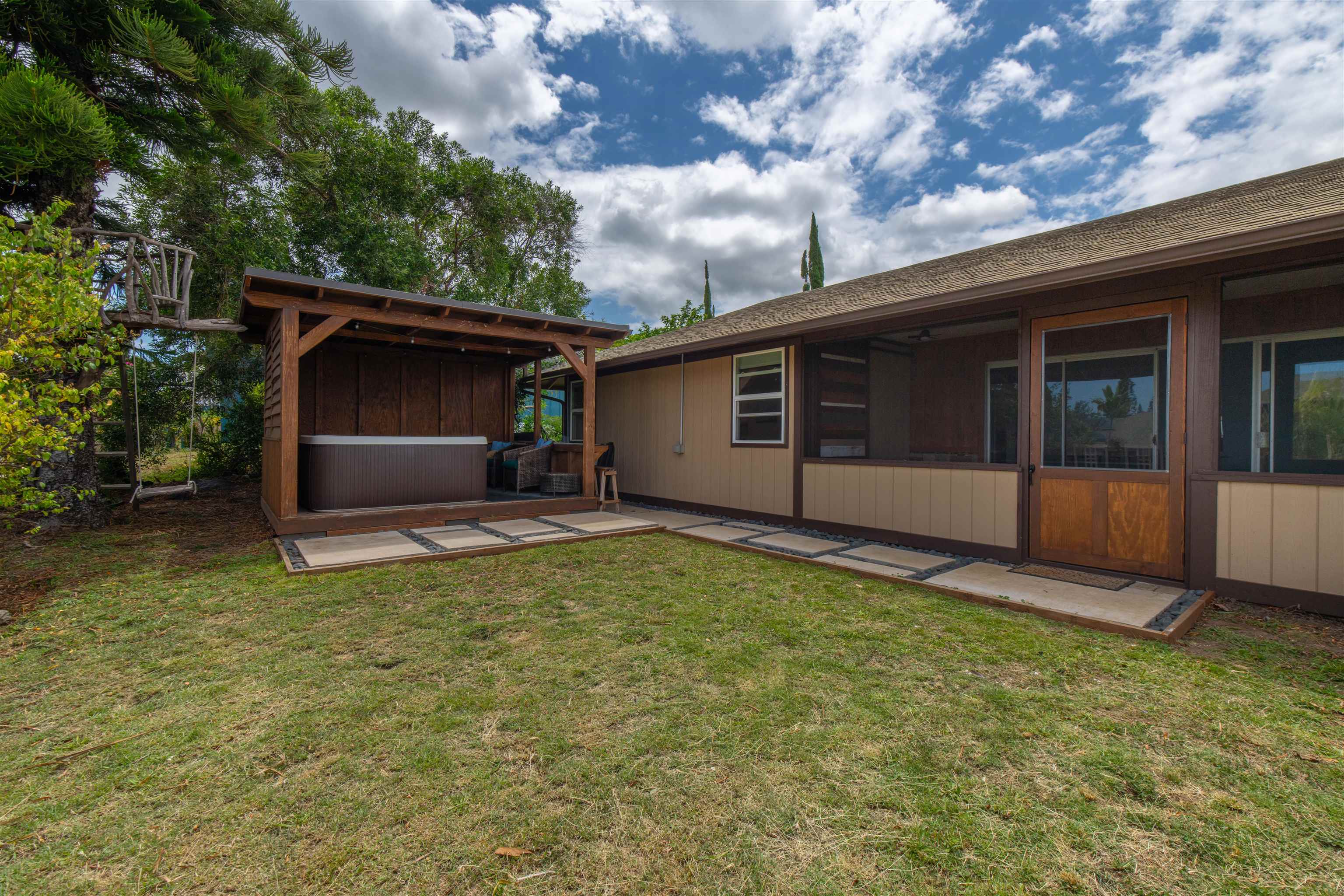 191 Alohilani St Property Photo 6