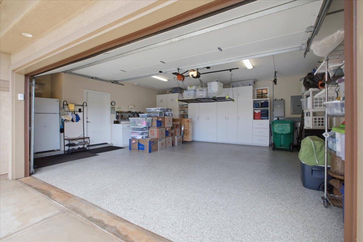 2451 Umeke Cir Property Photo 38