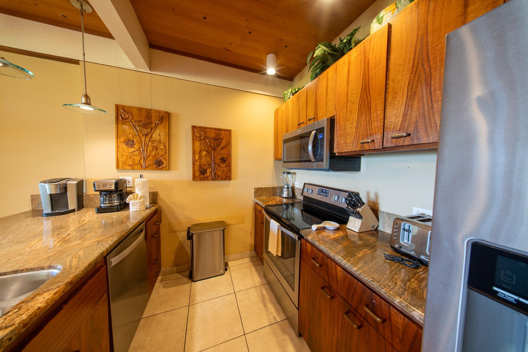 4521 Lower Honoapiilani Rd Property Photo 7