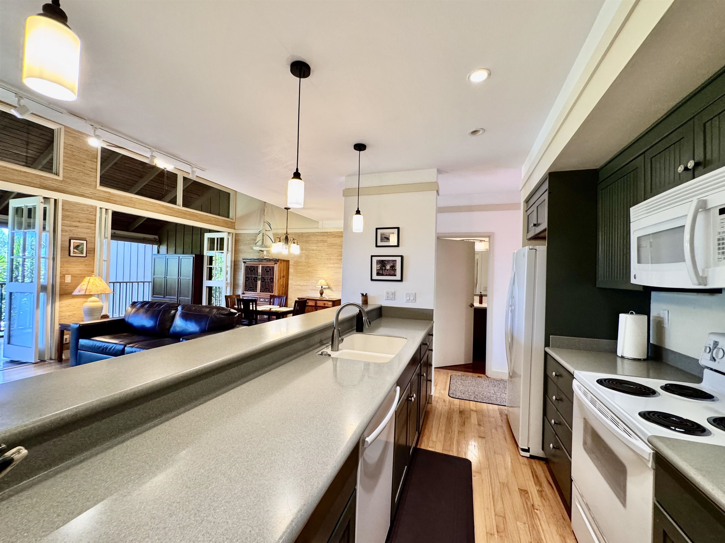100 Lio Pl Property Photo 4