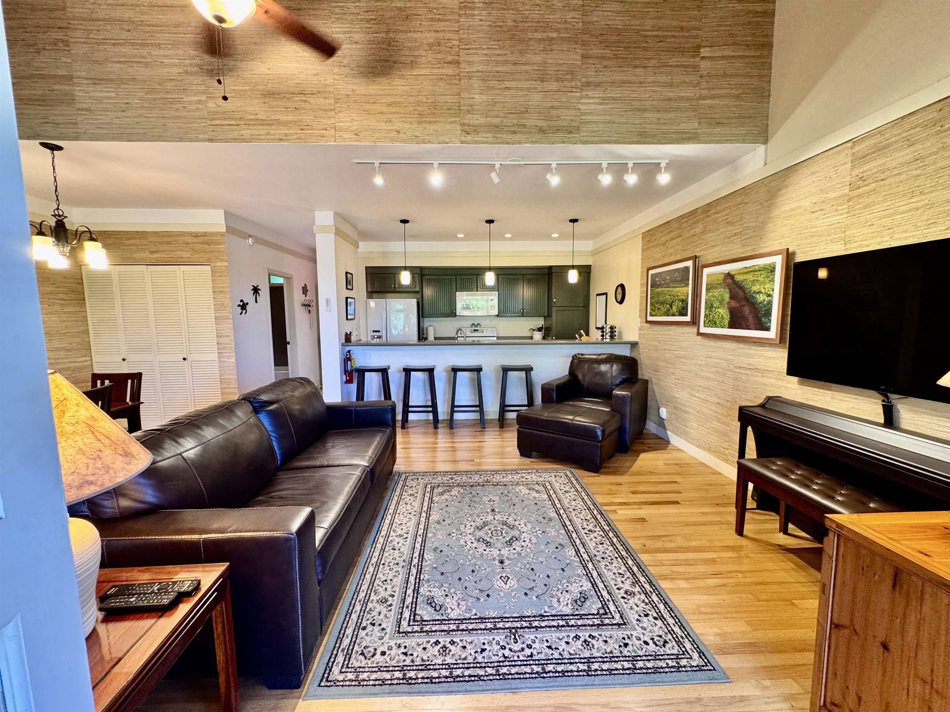 100 Lio Pl Property Photo 8