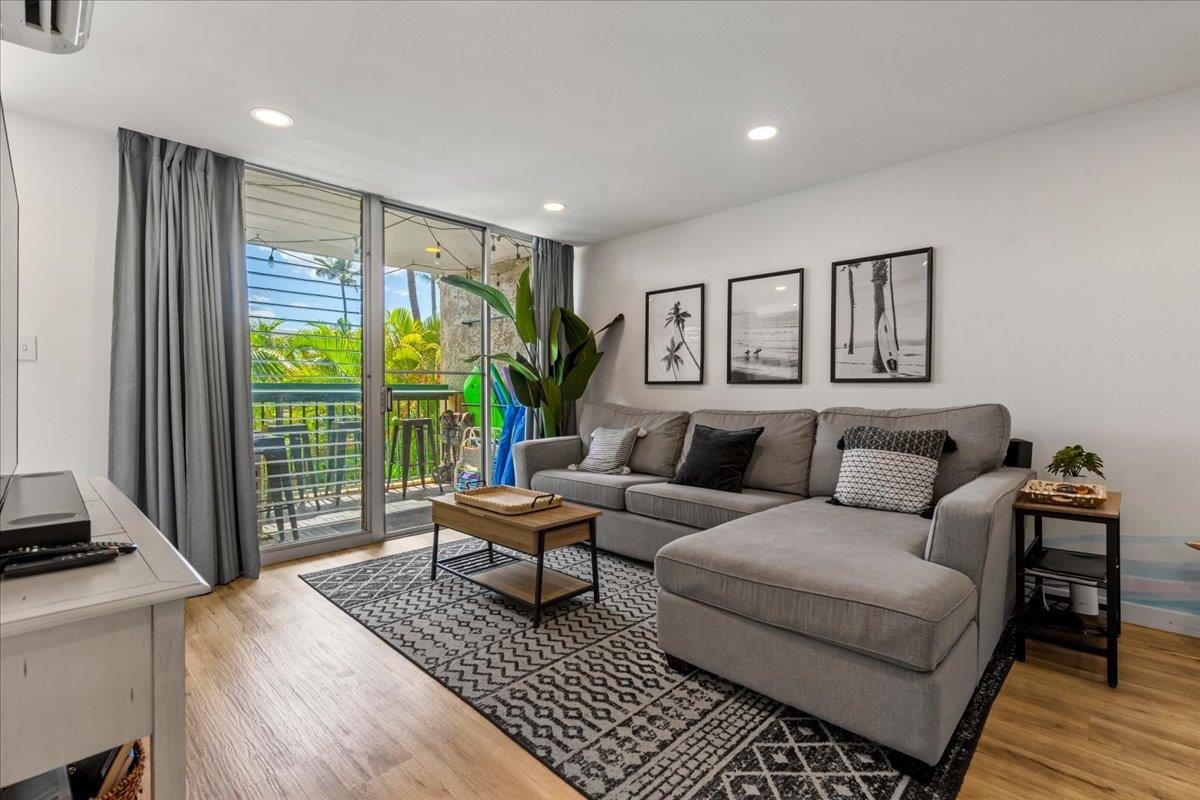 35 Walaka St Property Photo 4