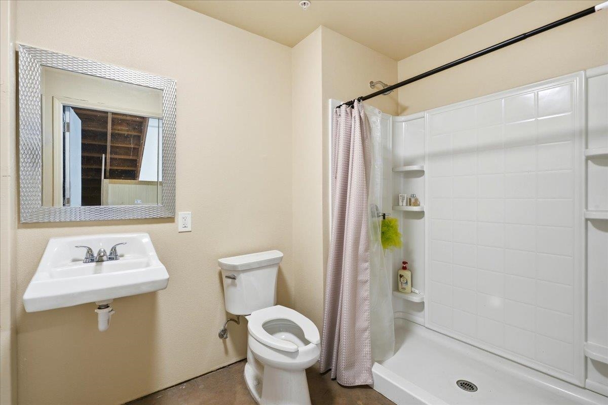 60 Ulupono St Property Photo 29