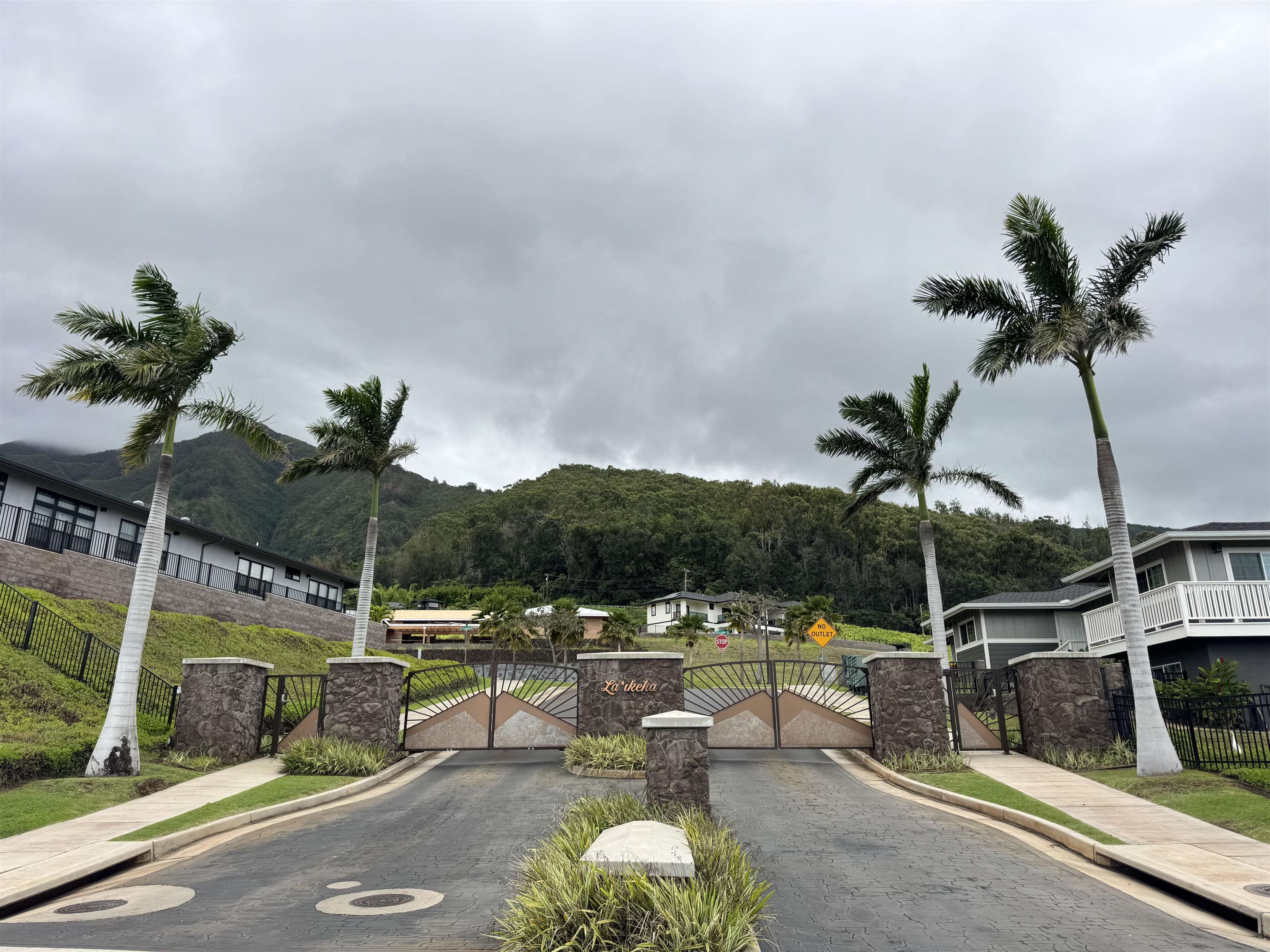 21 N Laikeha Pl Property Photo 1