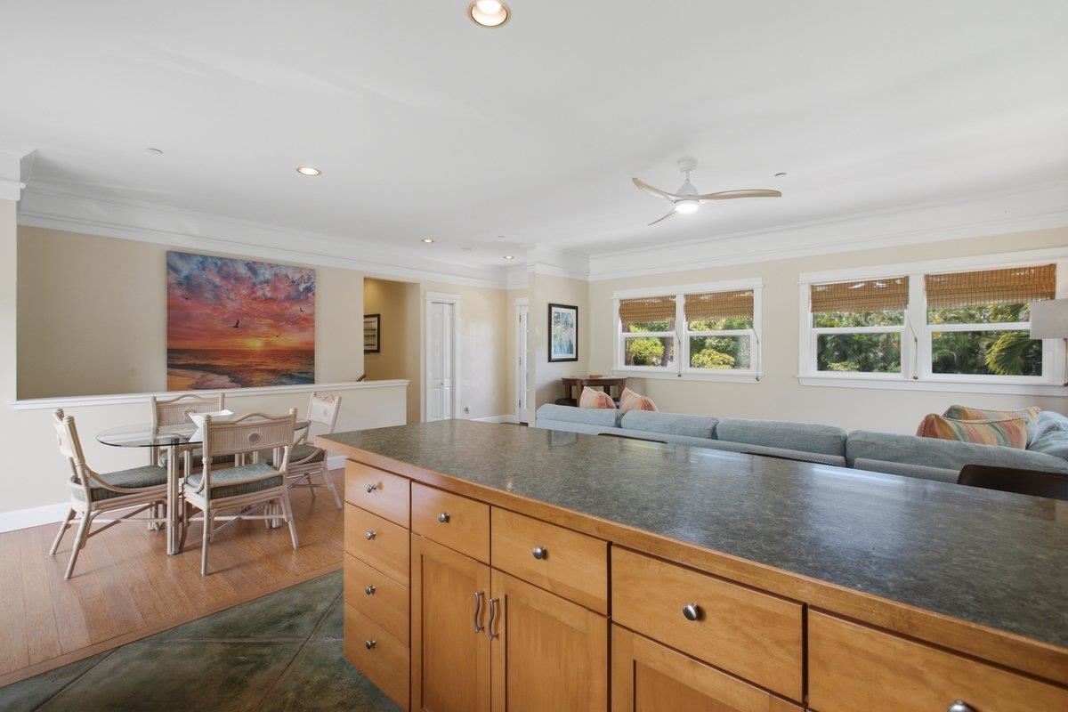 140 River Rd Property Photo 12
