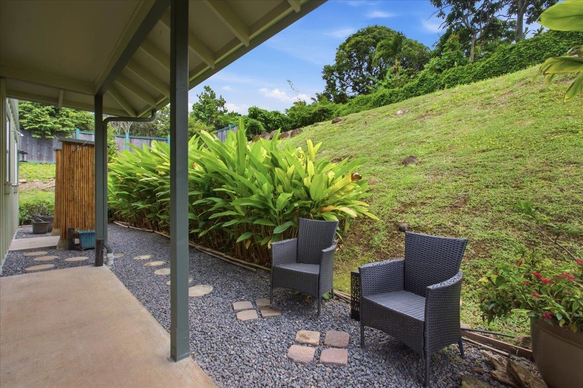 140 River Rd Property Photo 37