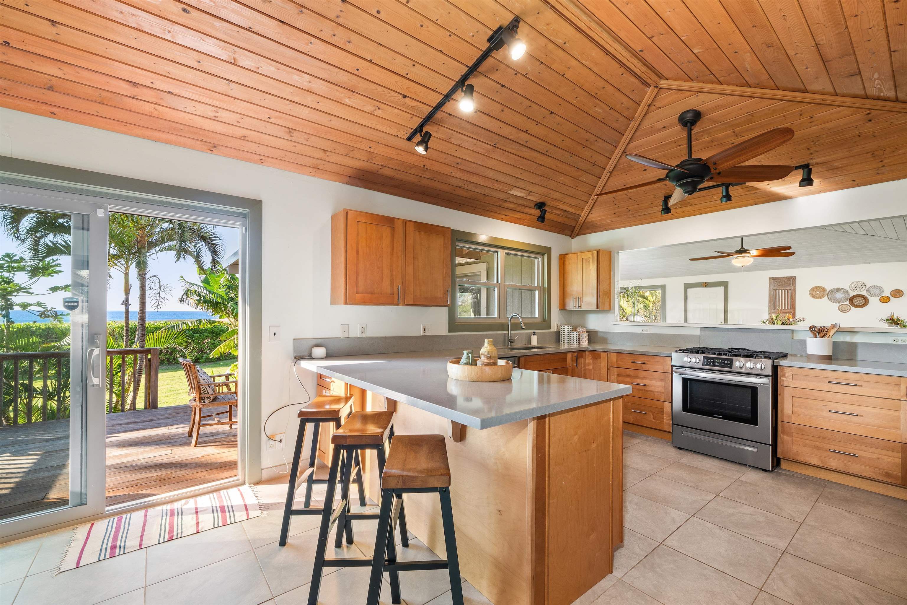 2944 Kalua Koi Rd Property Photo 5