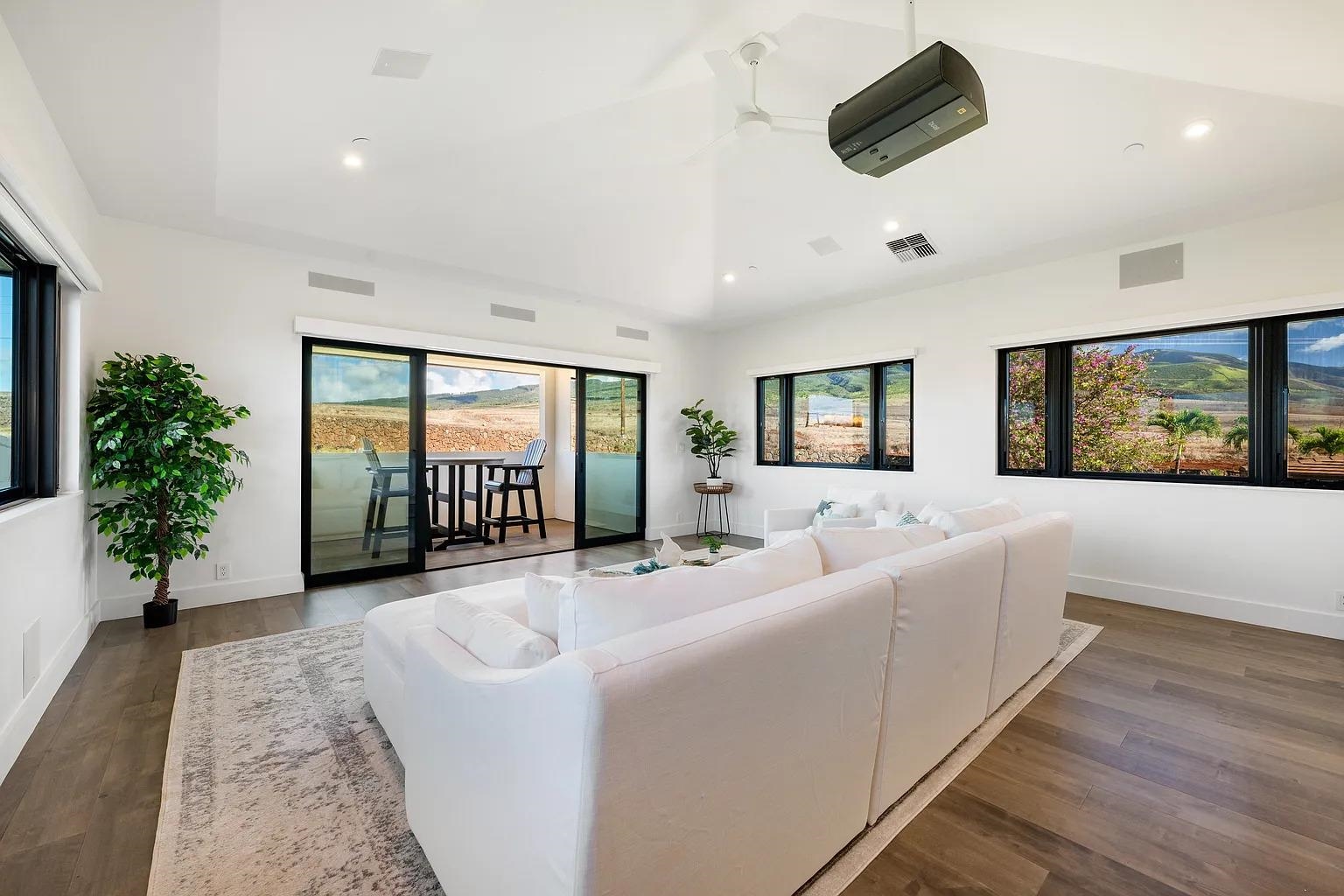 804 Anapuni Loop Property Photo 12