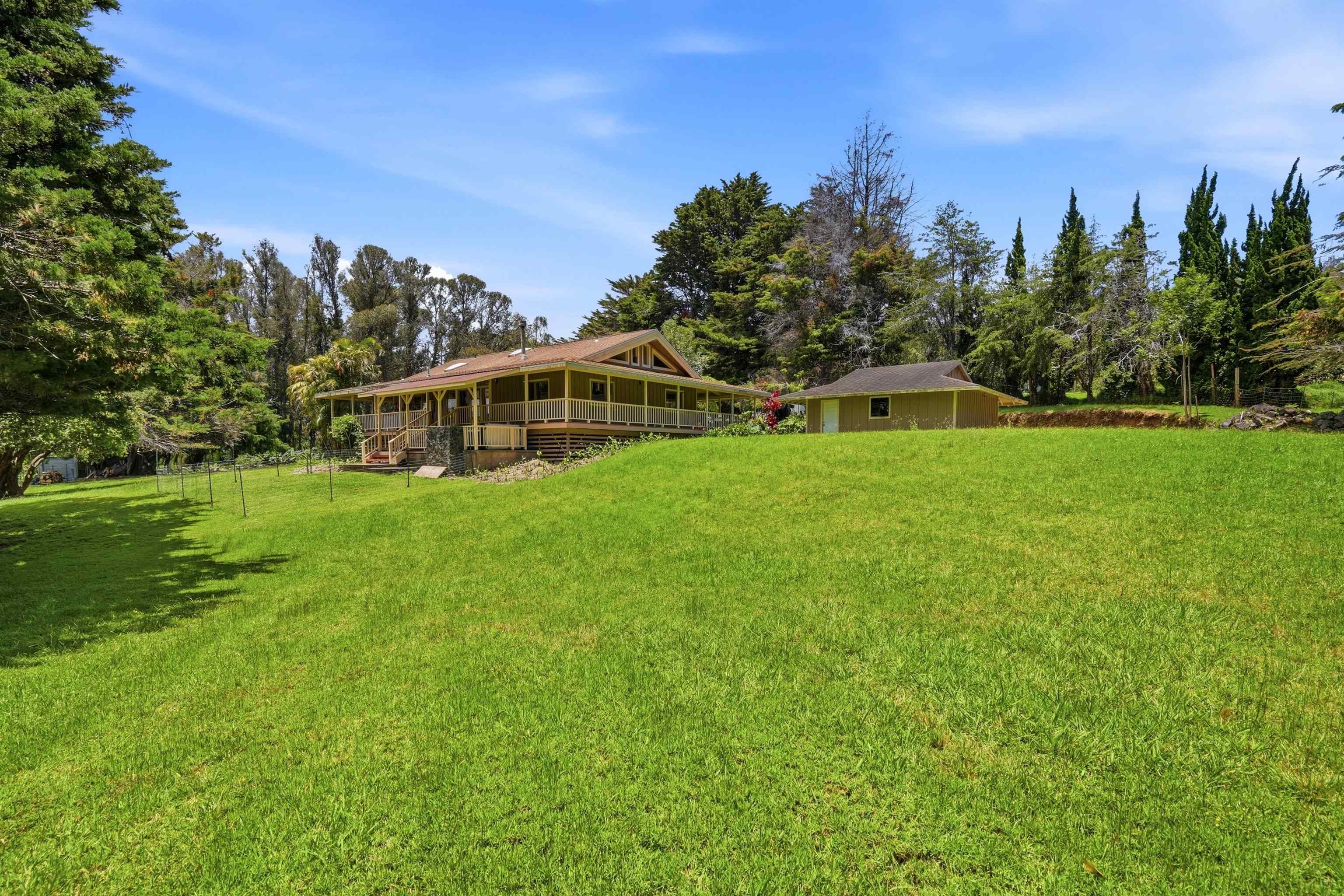 1160 Ehu Rd Property Photo 2