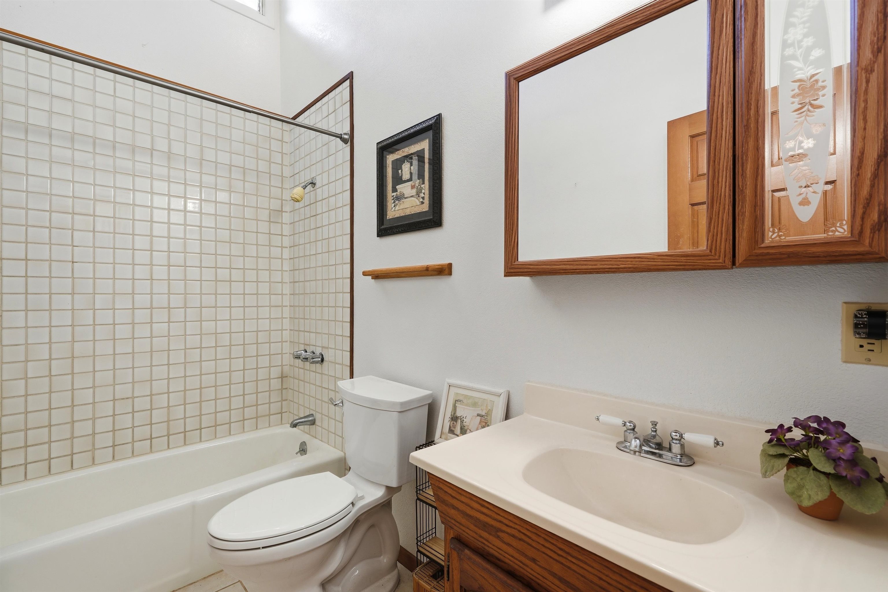 1160 Ehu Rd Property Photo 10
