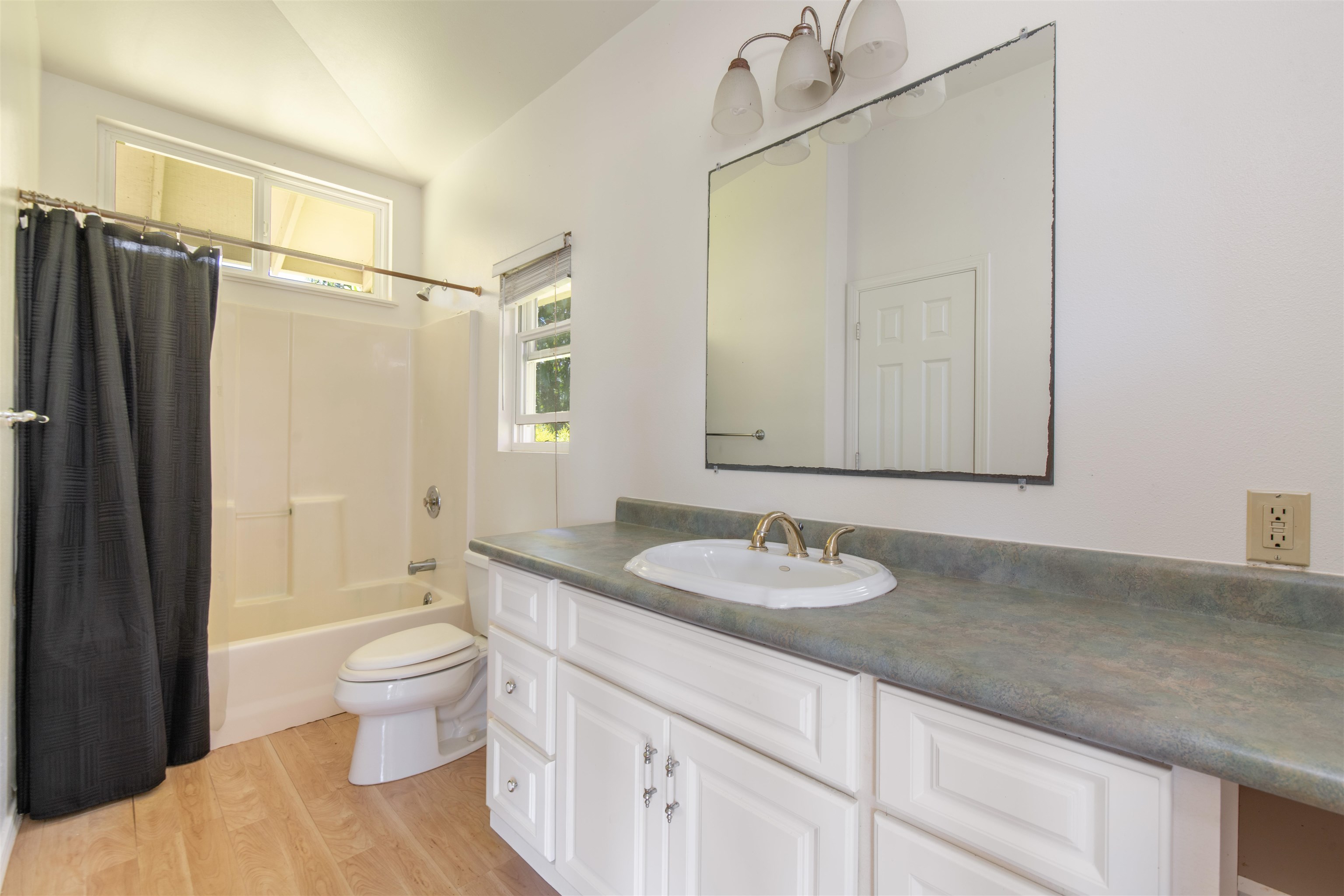 601 N Honokala Rd Property Photo 17
