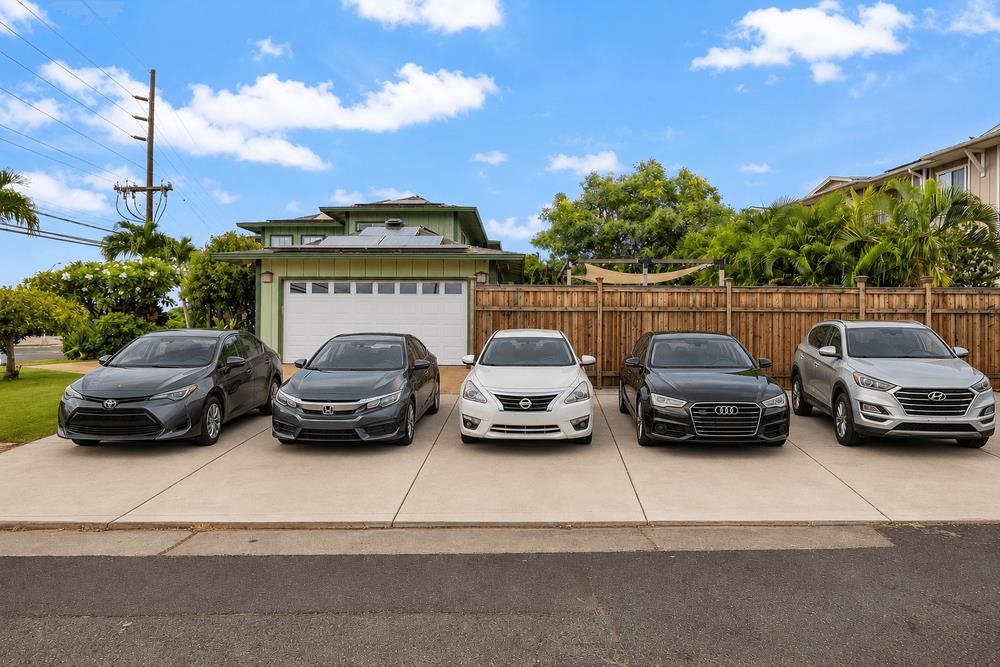 201 Ho'opili Akau St Property Photo 49