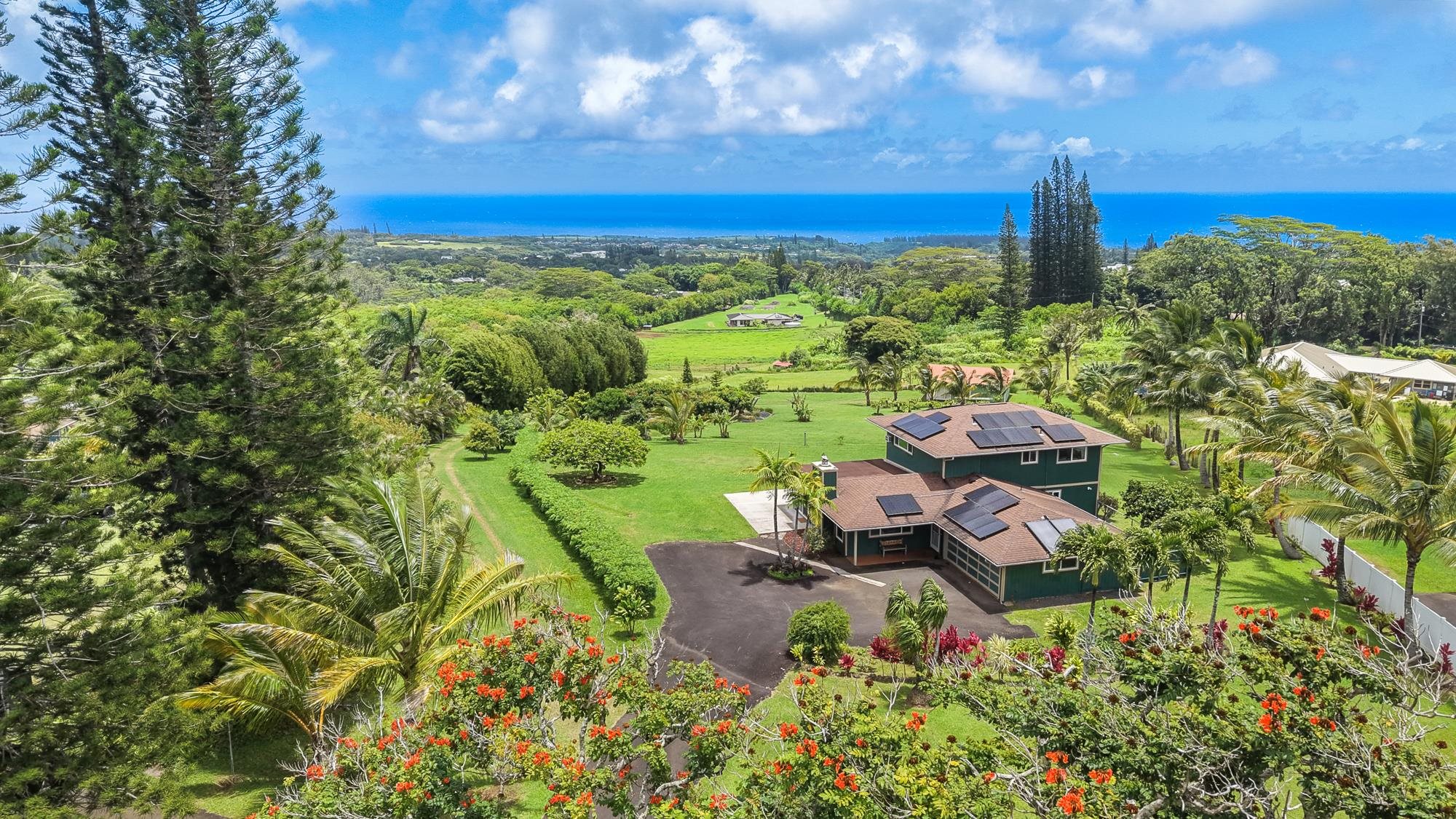 820 W Kuiaha Rd Property Photo 2