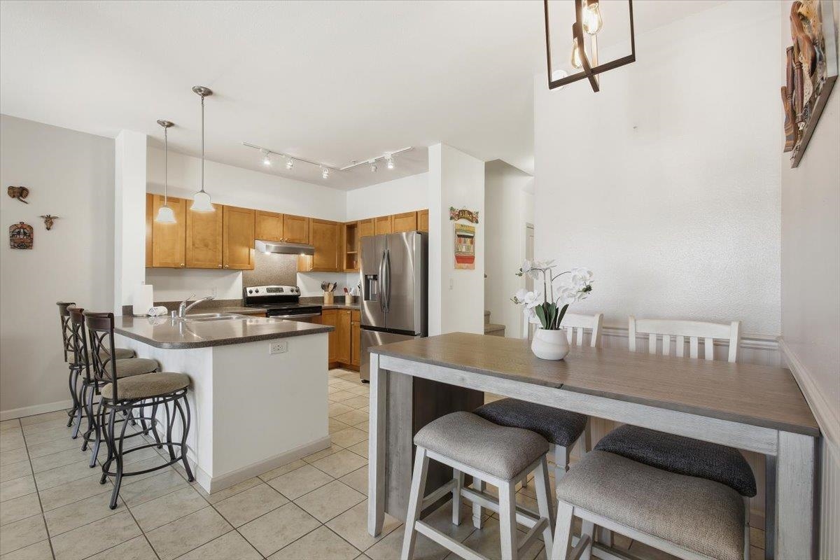 15 E Kuu Aku Ln Property Photo 8