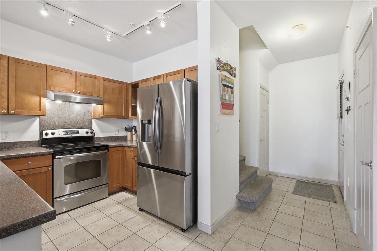 15 E Kuu Aku Ln Property Photo 11