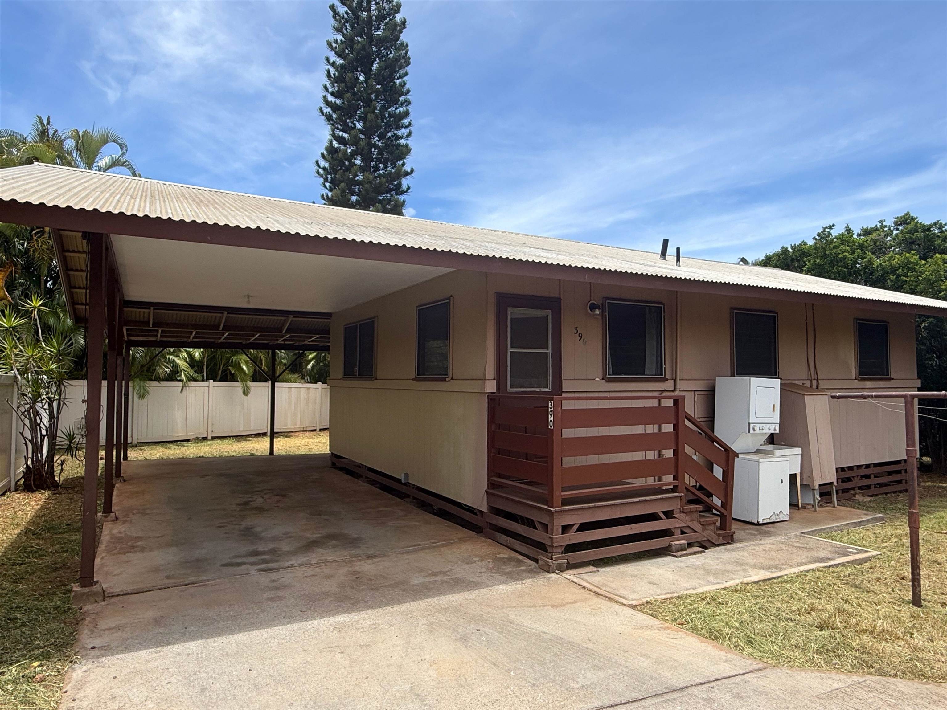 390 Auhana Rd Property Photo 5
