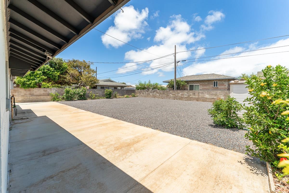 396 Kahiki St Property Photo 3