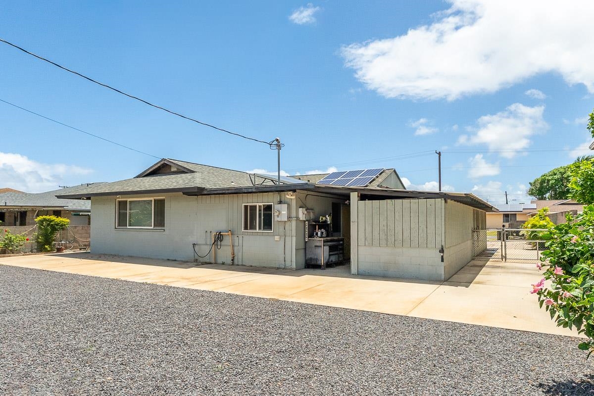 396 Kahiki St Property Photo 6