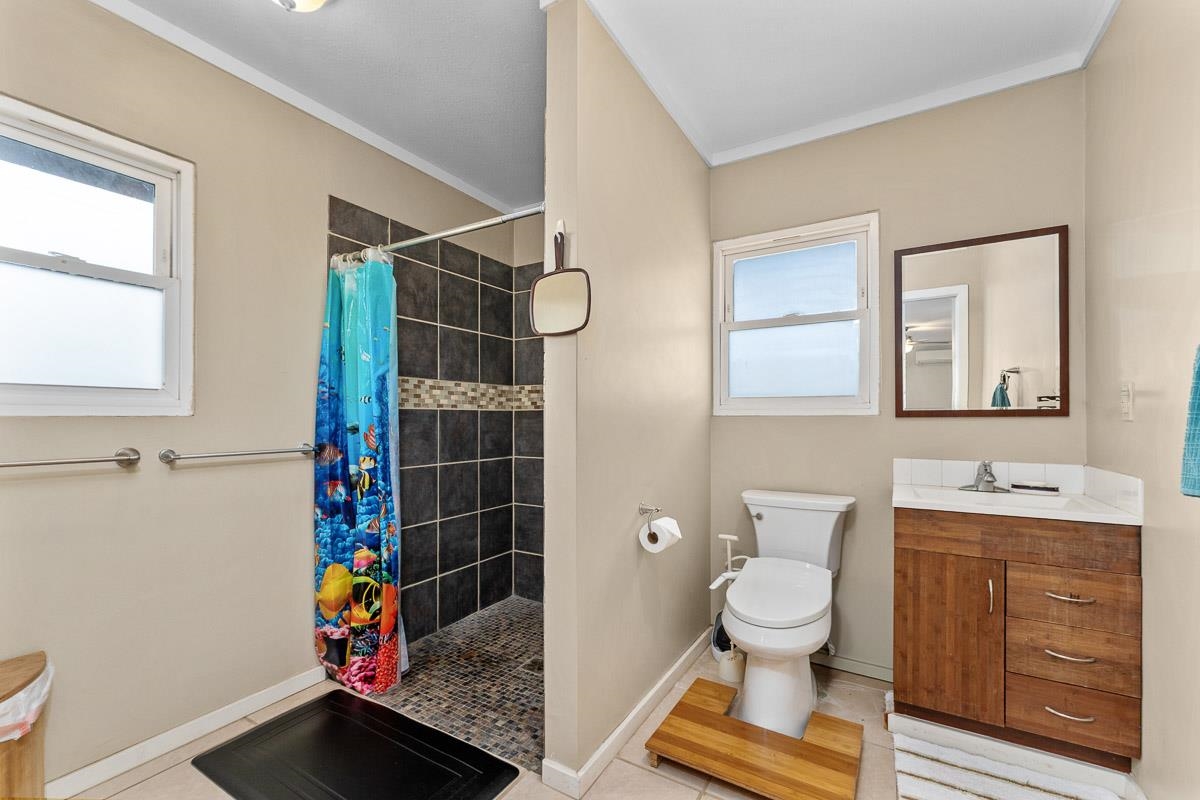 396 Kahiki St Property Photo 15